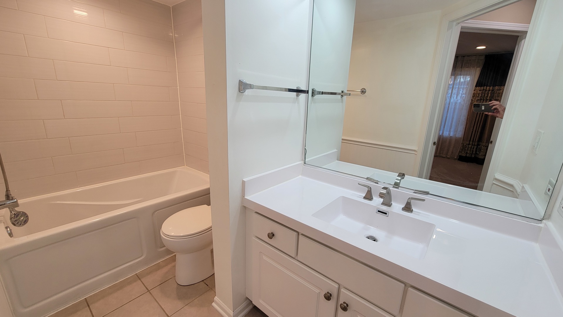 2765 S Cedar Glen Drive, Arlington Heights, IL 60005