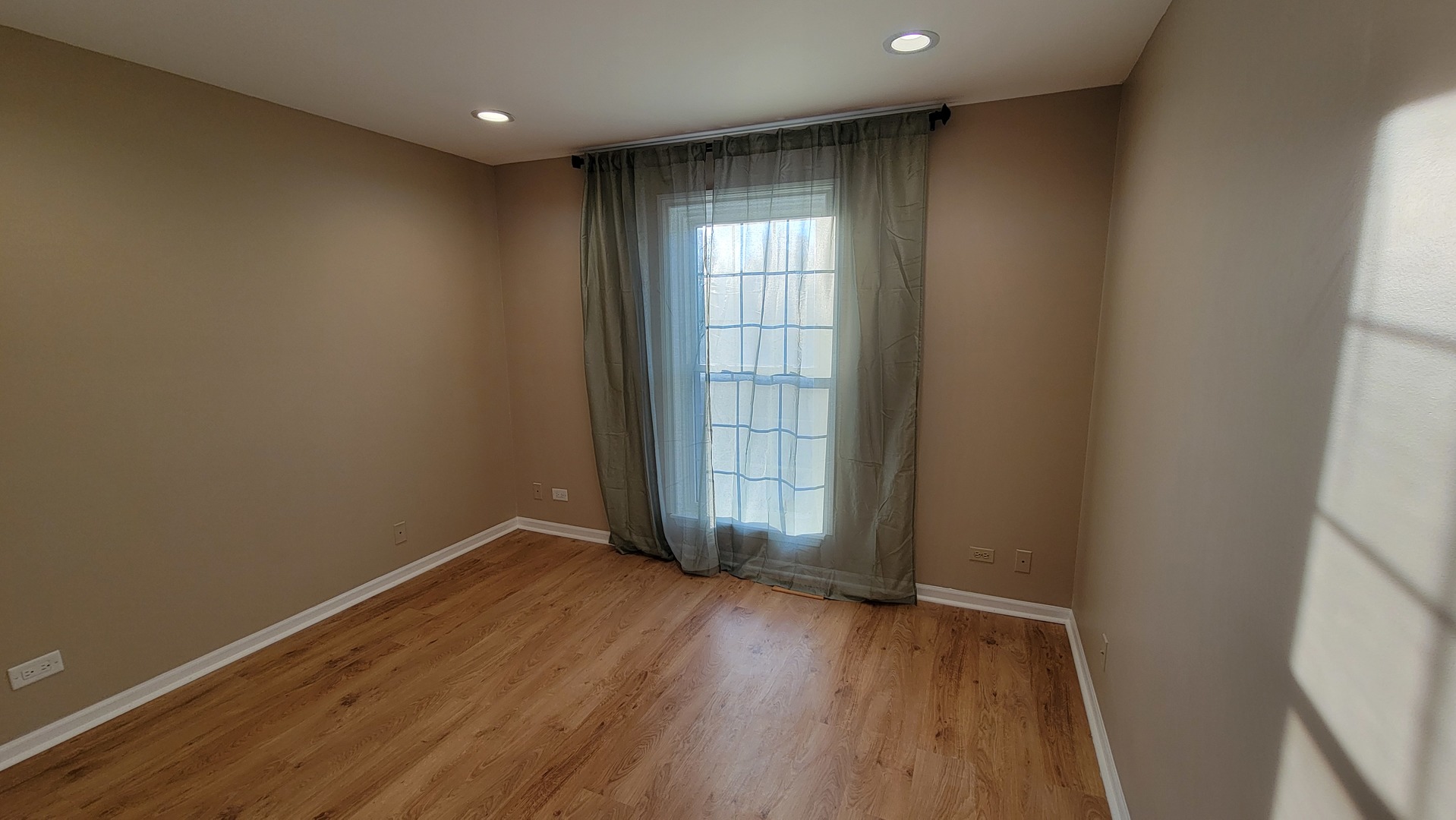 2765 S Cedar Glen Drive, Arlington Heights, IL 60005