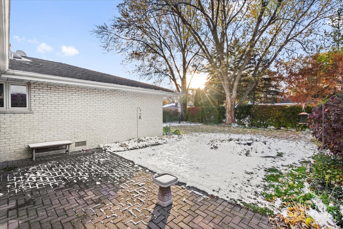 1802 N Aspen Drive, Mount Prospect, IL 60056