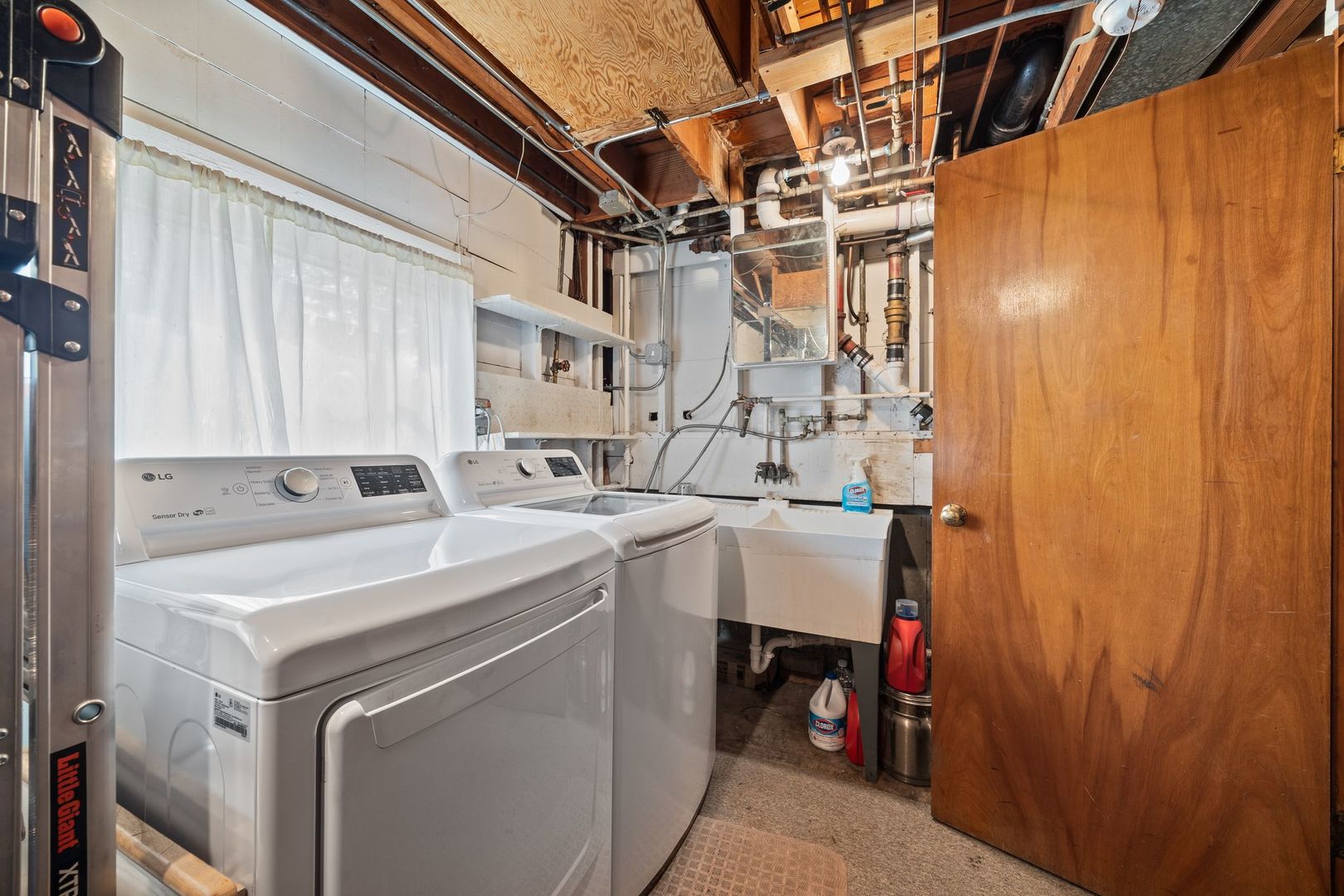 223 W Washington Boulevard, Lombard, IL 60148