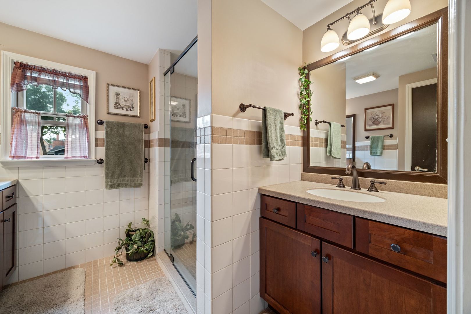 223 W Washington Boulevard, Lombard, IL 60148