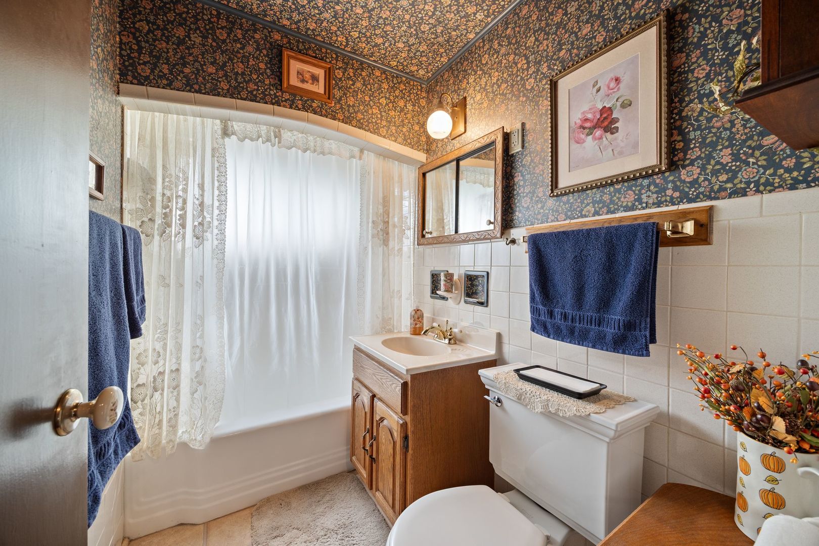 223 W Washington Boulevard, Lombard, IL 60148