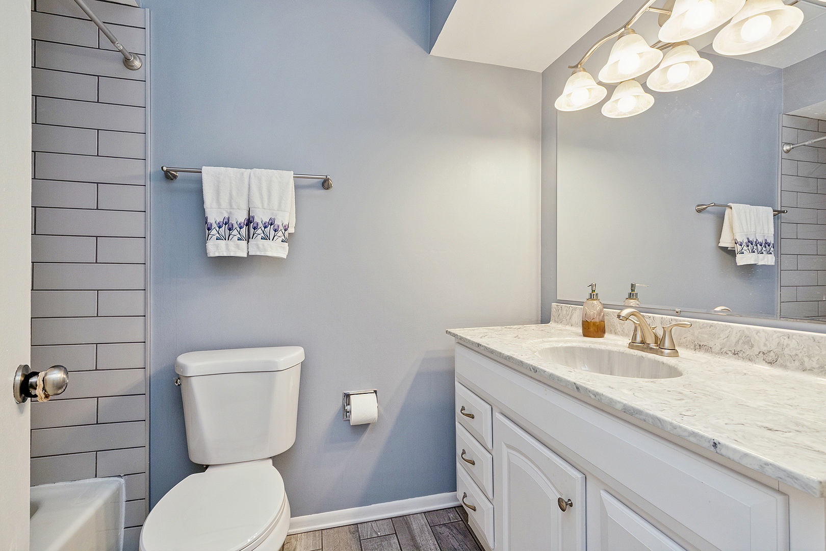 7682 S 88th Court, Justice, IL 60458