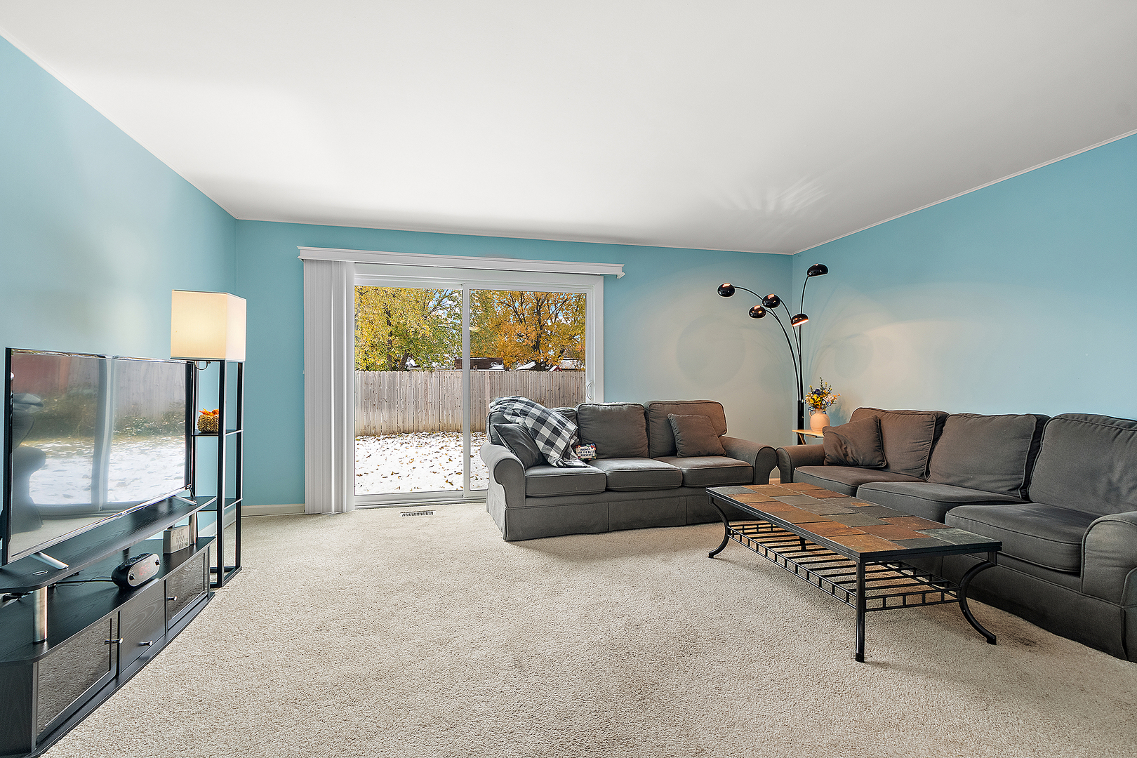 7682 S 88th Court, Justice, IL 60458