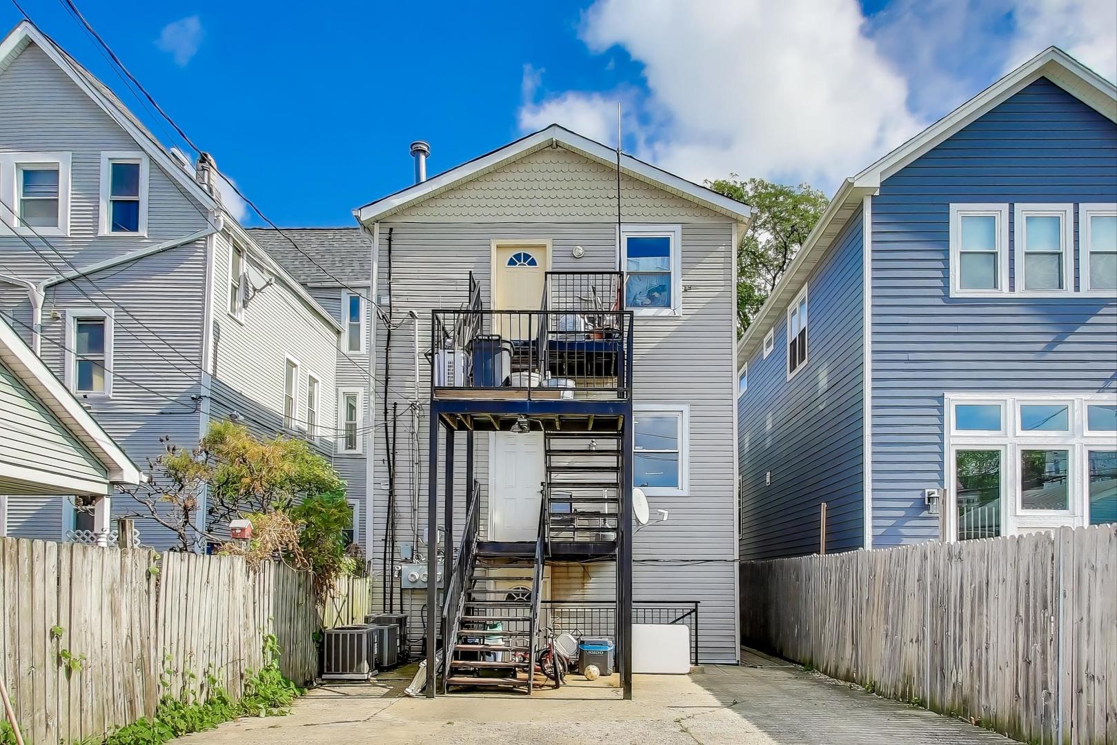 1940 N Ridgeway Avenue #2, Chicago, IL 60647