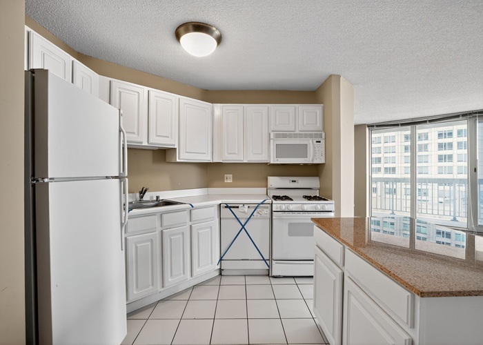 545 N Dearborn Street #1804, Chicago, IL 60654