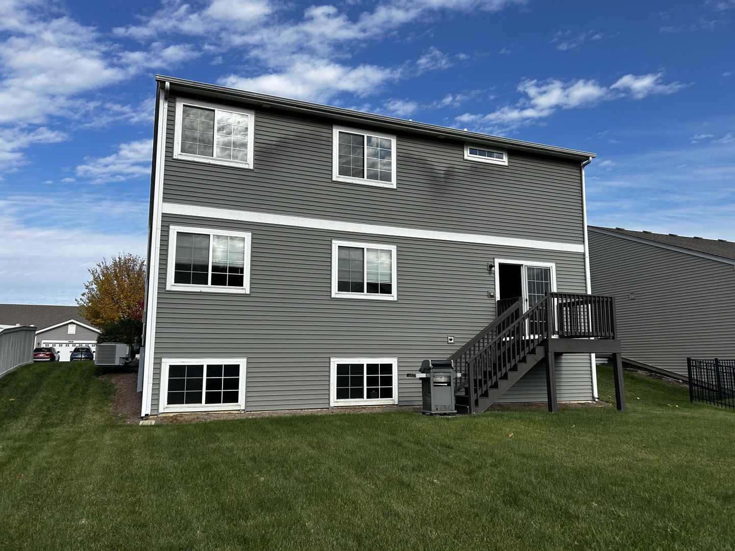 895 Timber Lake Drive, Antioch, IL 60002