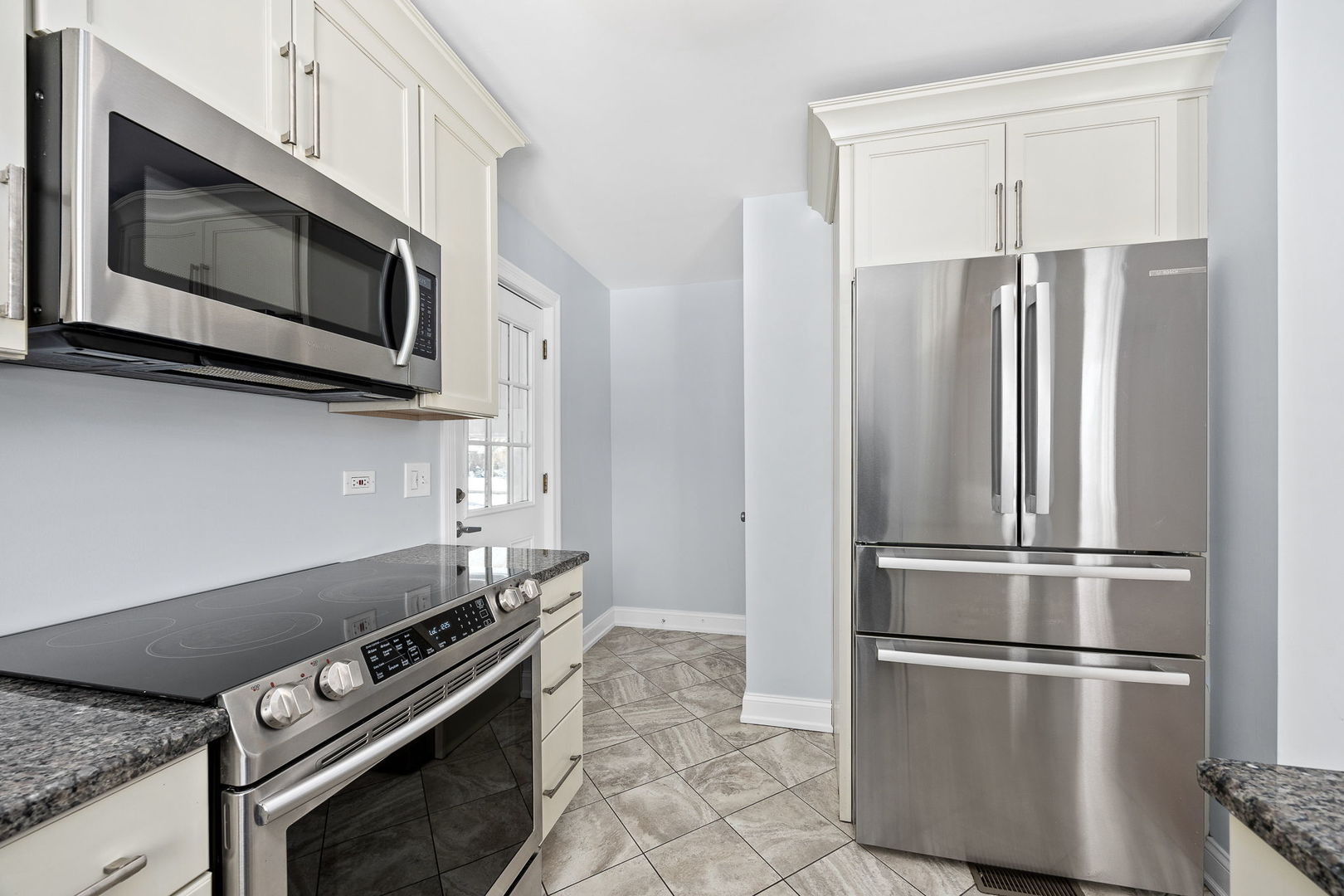 4426 Florence Avenue, Downers Grove, IL 60515