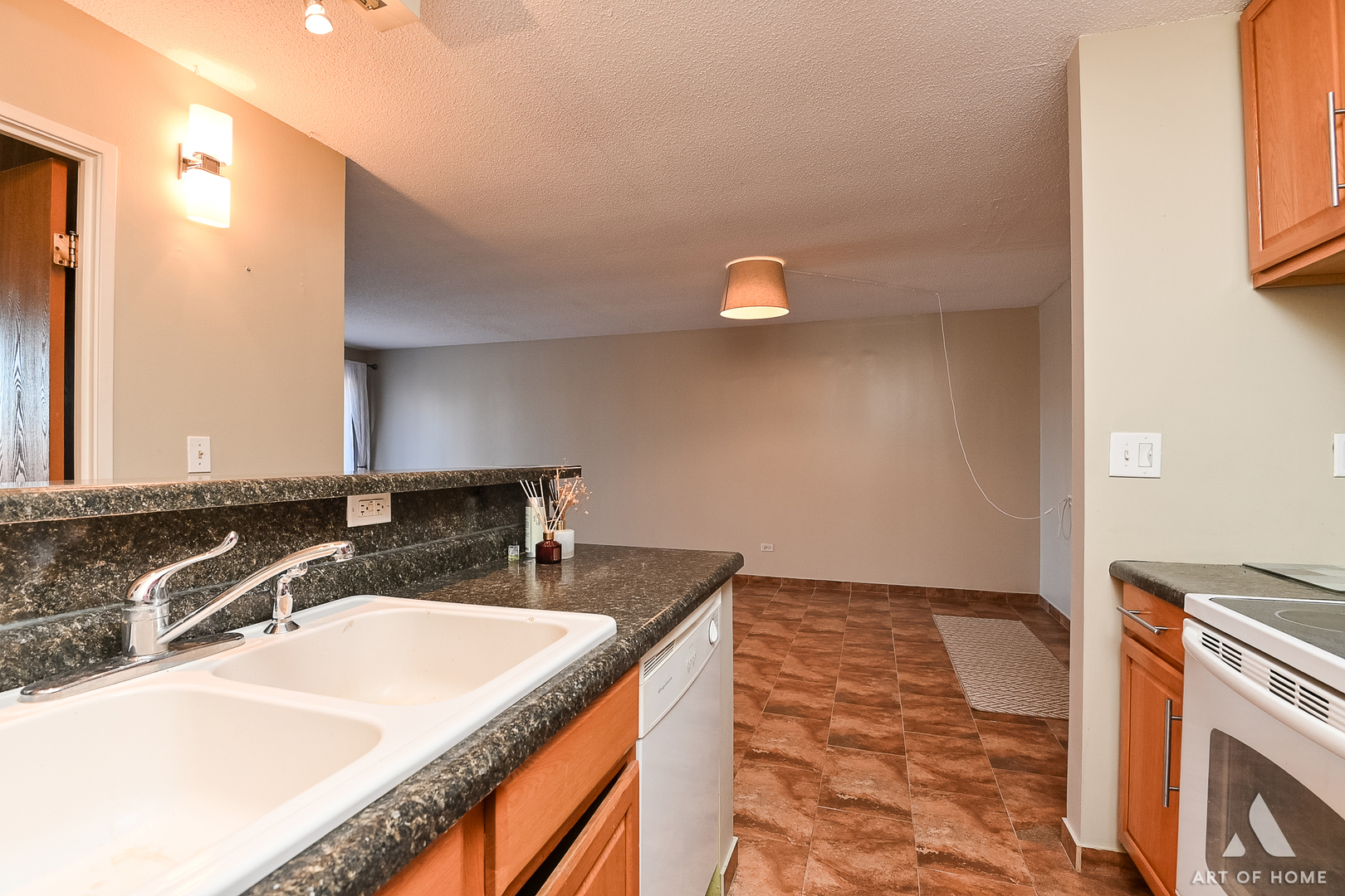 5550 Astor Lane #317, Rolling Meadows, IL 60008