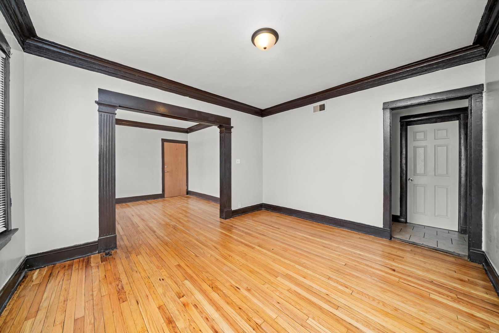 815 W 76th Street, Chicago, IL 60620