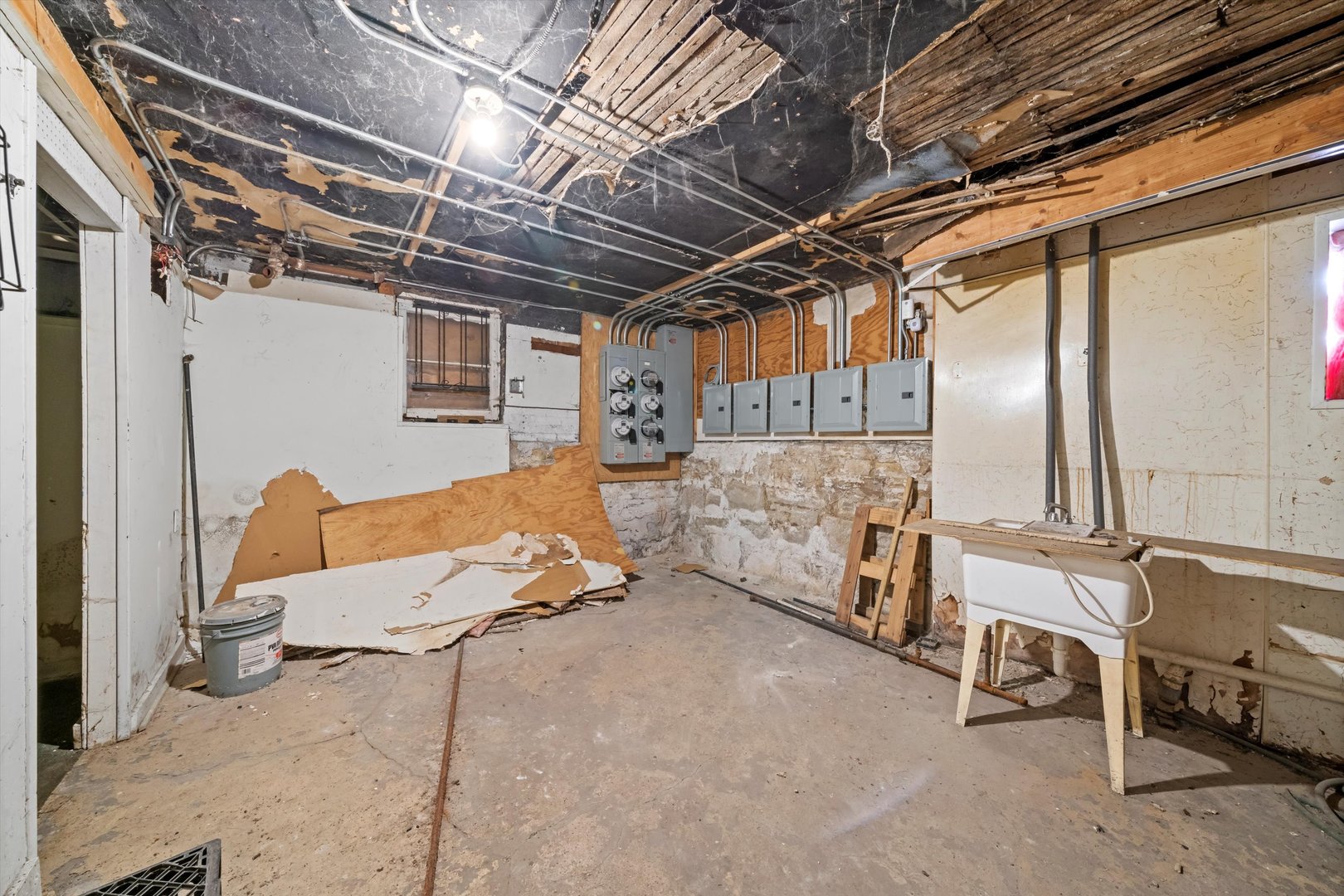 815 W 76th Street, Chicago, IL 60620