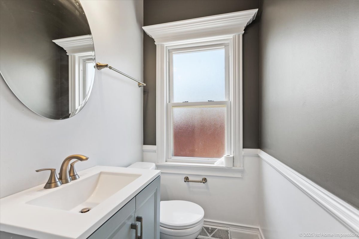 4325 Adeline Drive, Oak Lawn, IL 60453