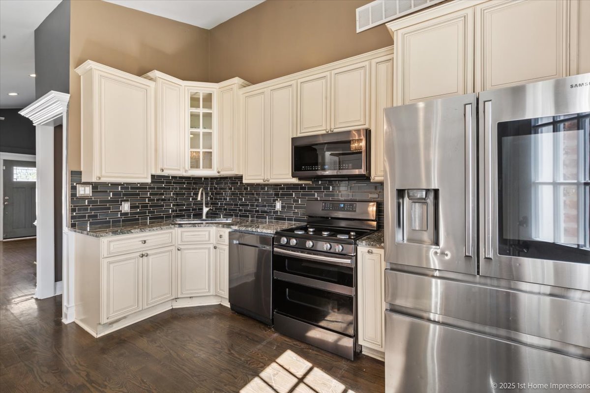 4325 Adeline Drive, Oak Lawn, IL 60453