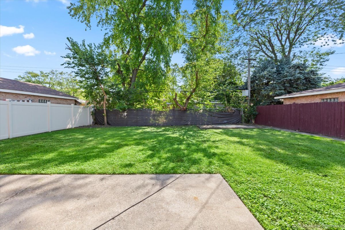 4325 Adeline Drive, Oak Lawn, IL 60453