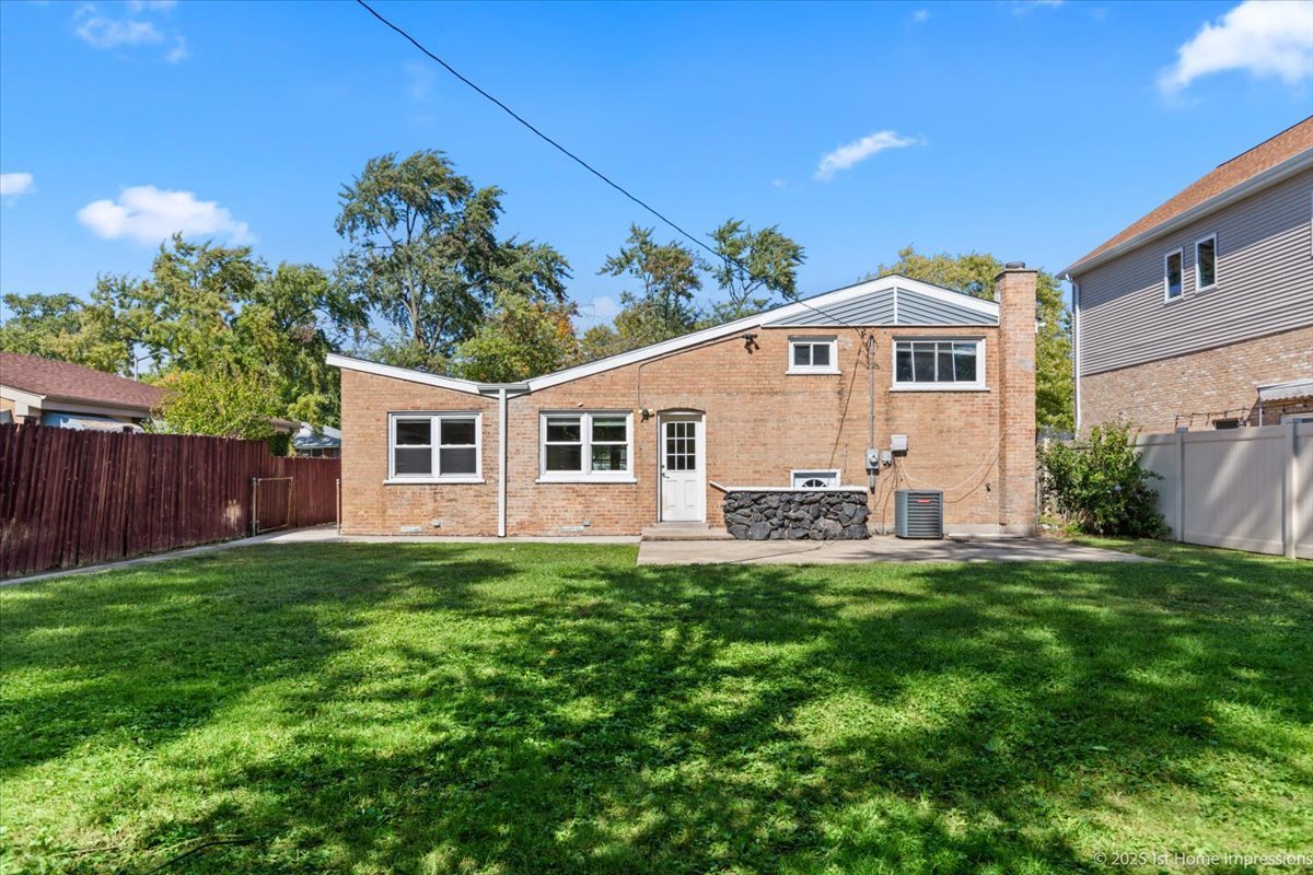 4325 Adeline Drive, Oak Lawn, IL 60453