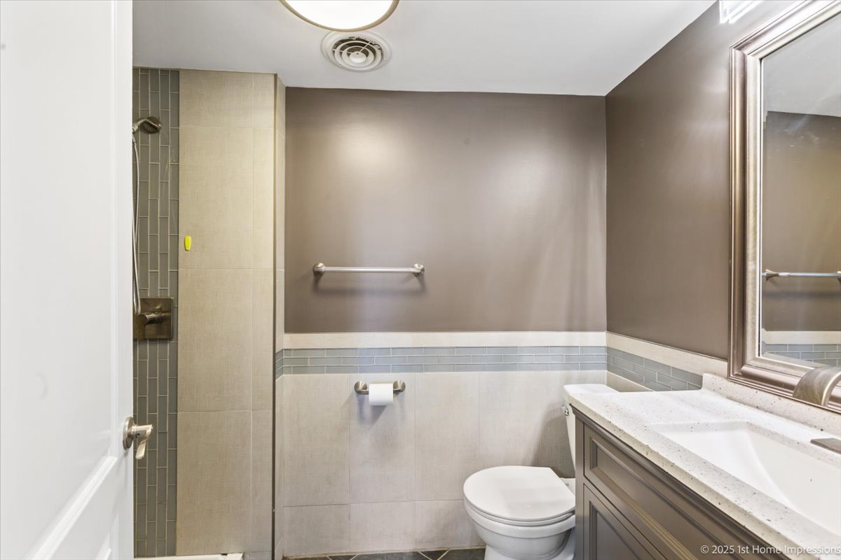 4325 Adeline Drive, Oak Lawn, IL 60453