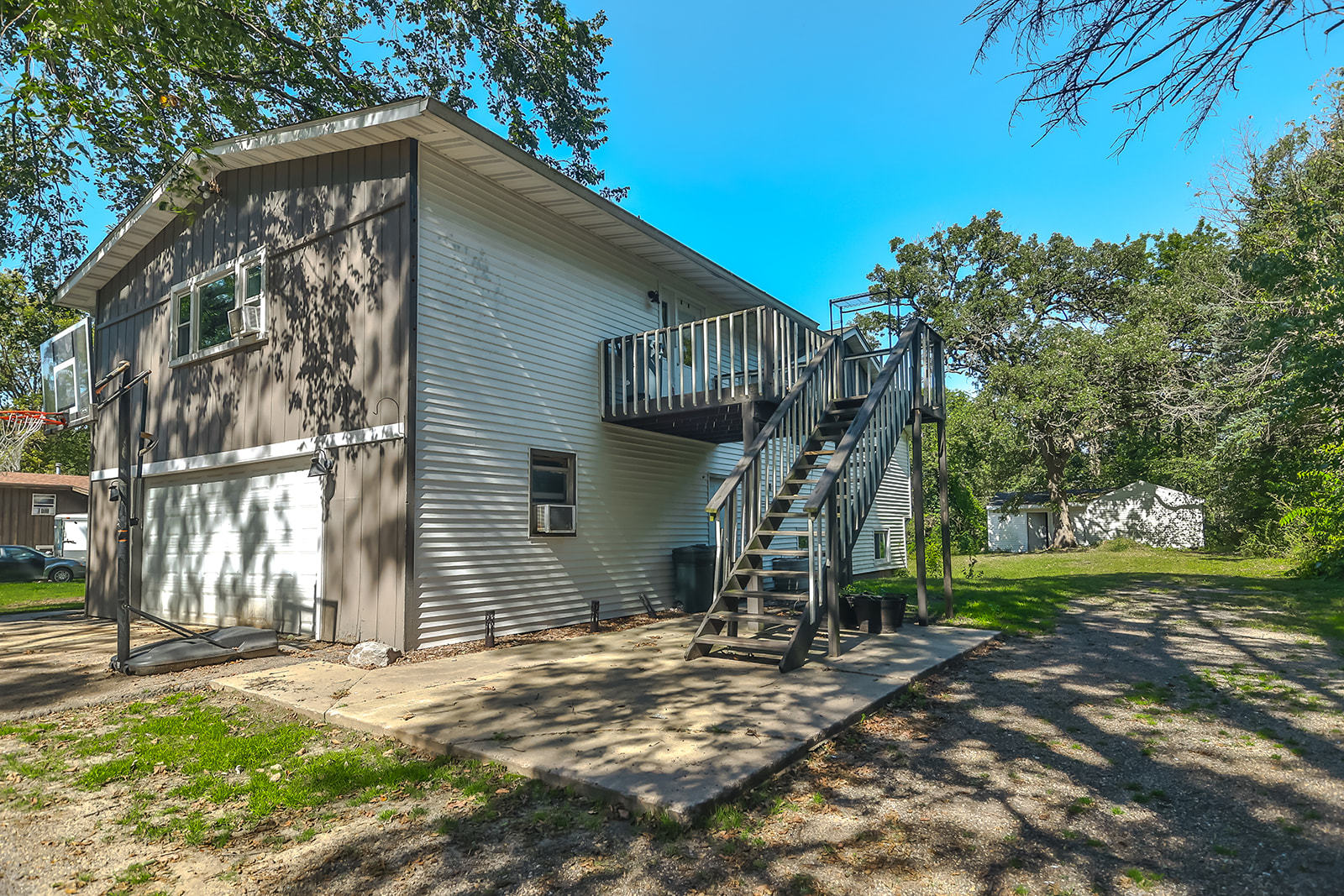 3579 S Bend Road, Rockford, IL 61109