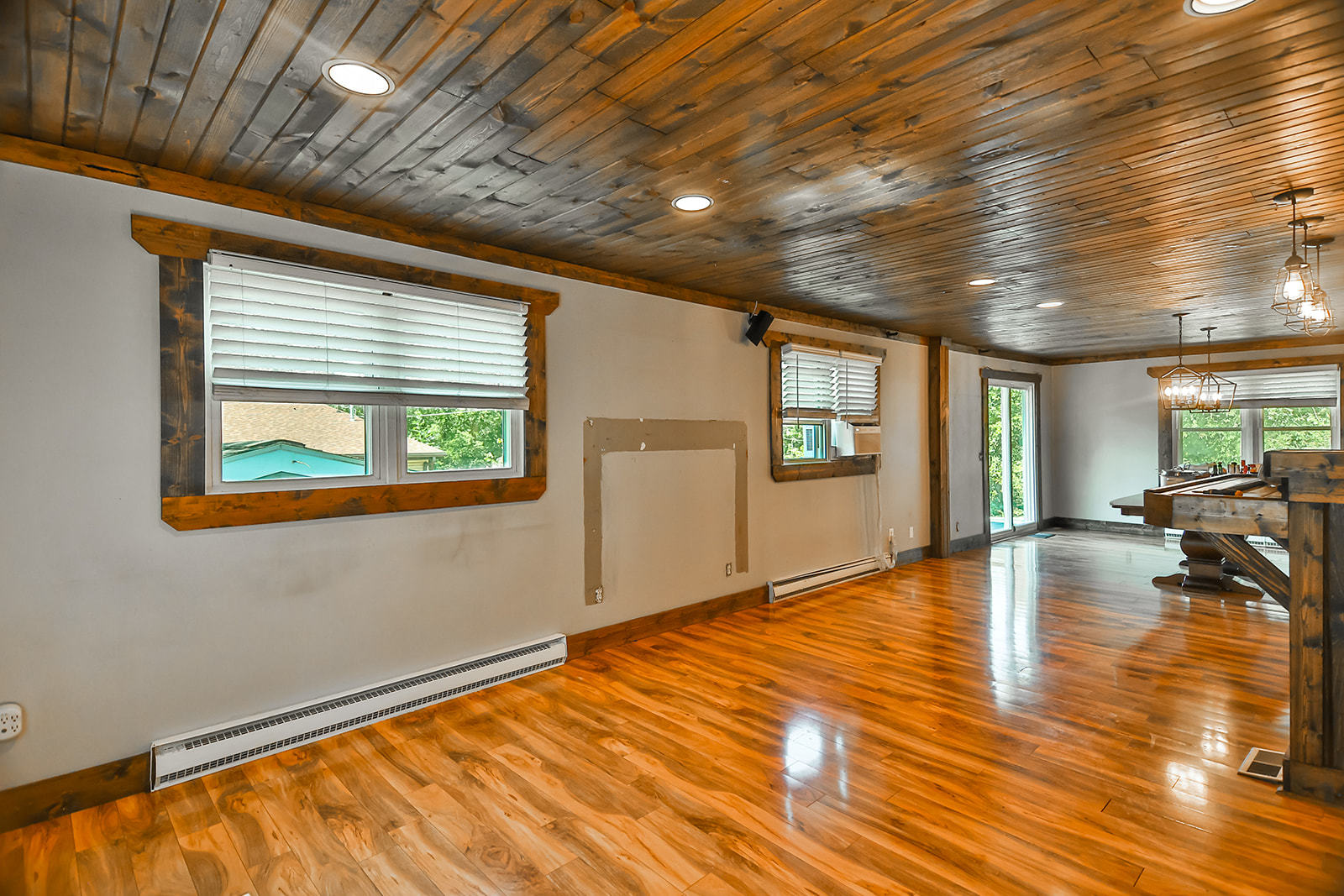 3579 S Bend Road, Rockford, IL 61109