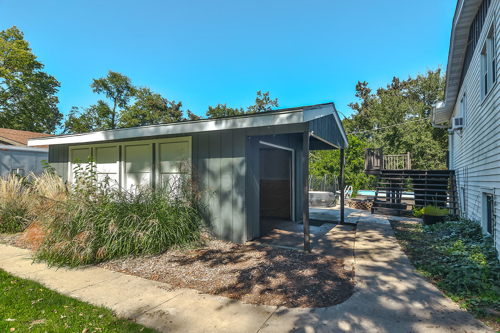 3579 S Bend Road, Rockford, IL 61109