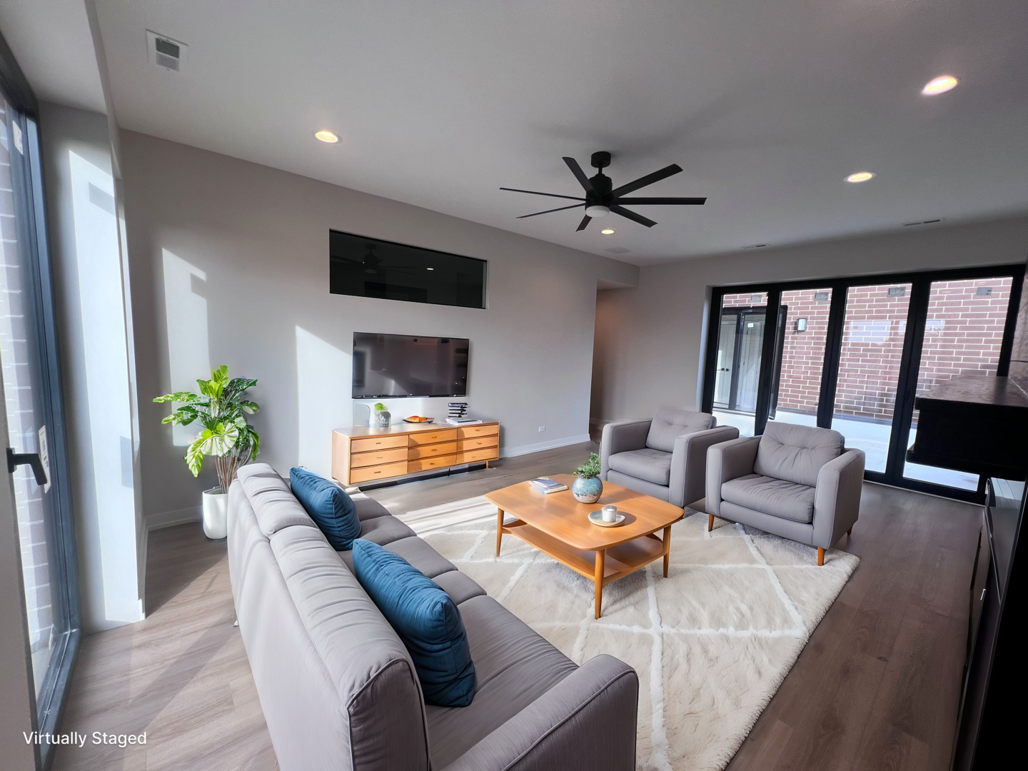 1039 W Belmont Avenue #4, Chicago, IL 60657