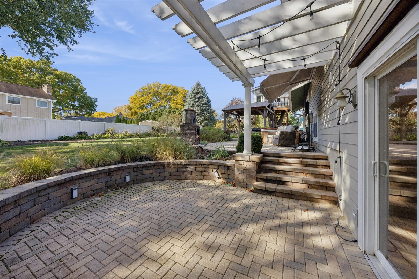 1116 HIDDEN SPRING Drive, Naperville, IL 60540