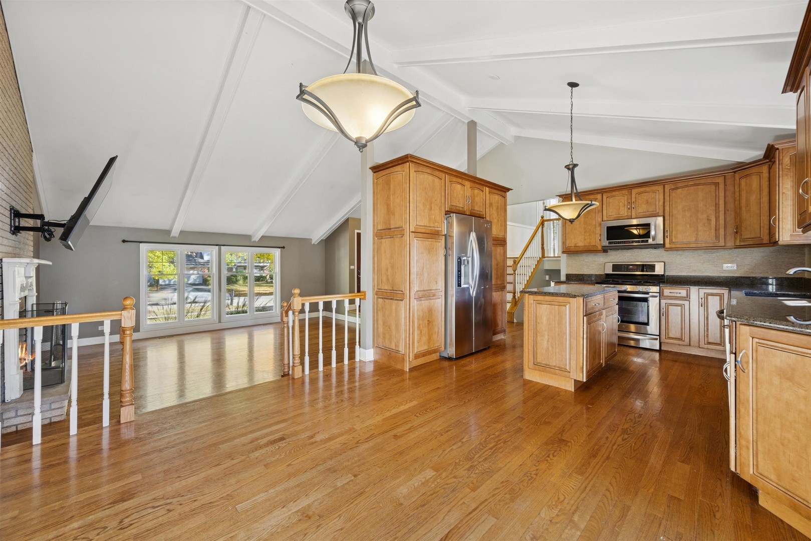 1116 HIDDEN SPRING Drive, Naperville, IL 60540