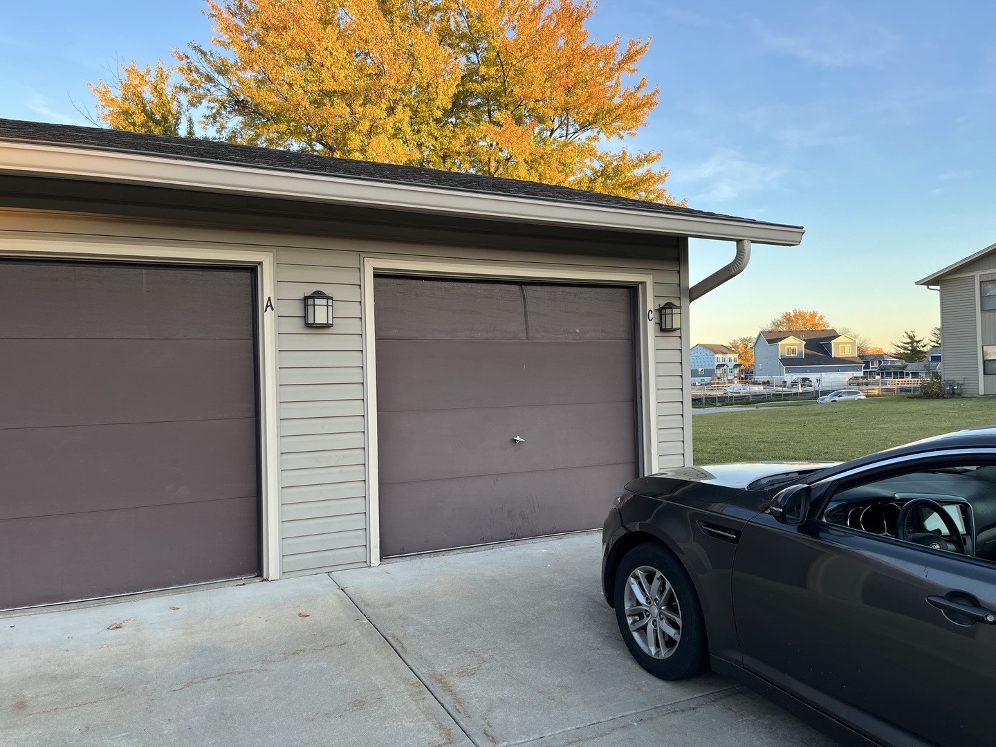 5820 WILSHIRE Court #C, Hanover Park, IL 60133