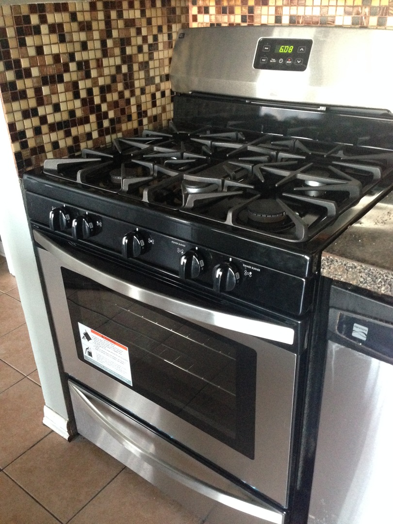 5820 WILSHIRE Court #C, Hanover Park, IL 60133