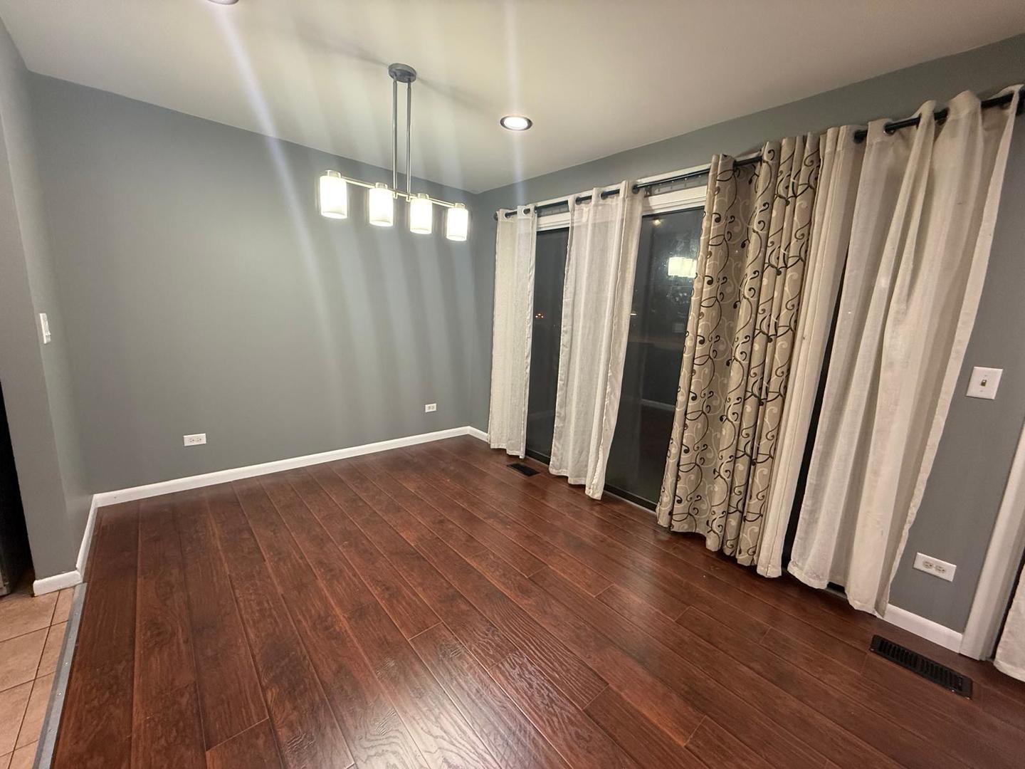 5820 WILSHIRE Court #C, Hanover Park, IL 60133