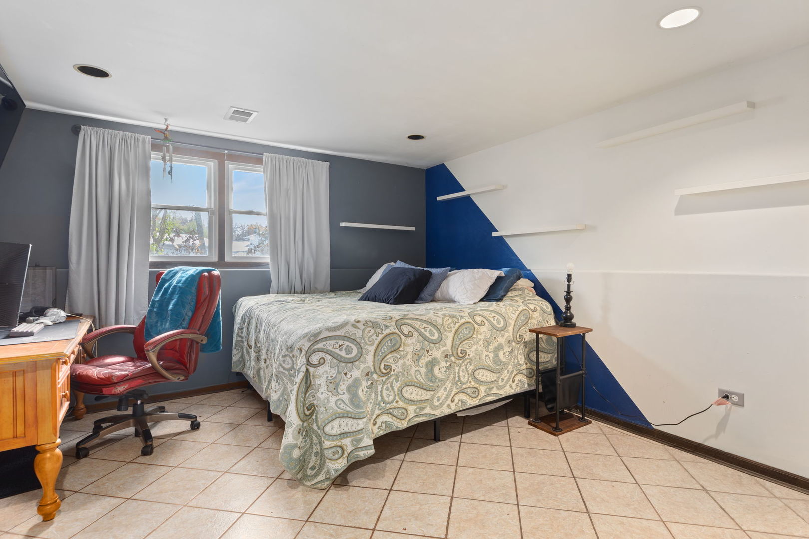 9 Marquette Court, Bolingbrook, IL 60440