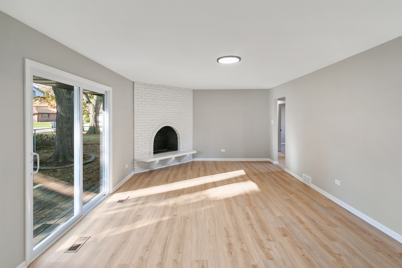 17001 Kimbark Avenue, South Holland, IL 60473