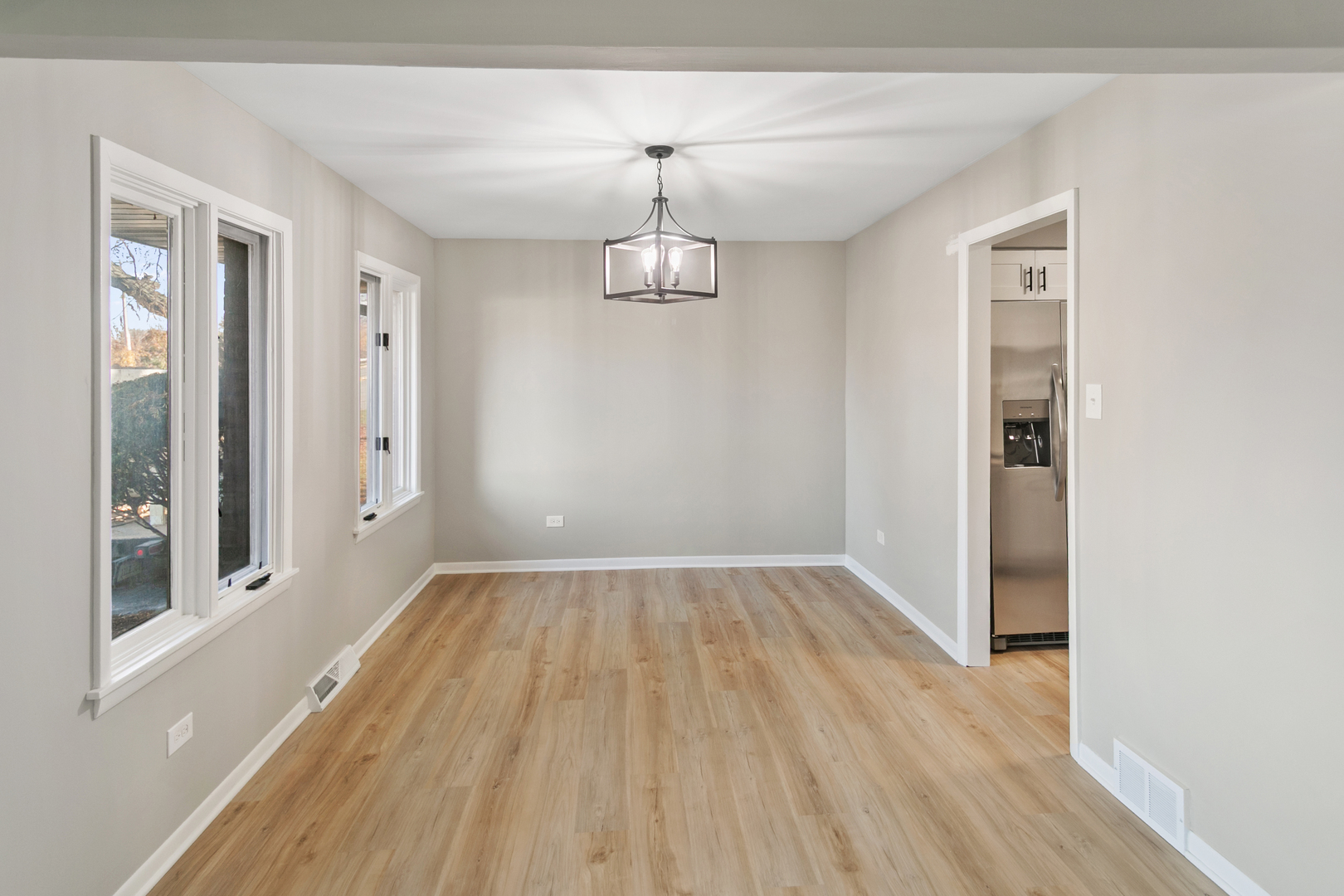 17001 Kimbark Avenue, South Holland, IL 60473