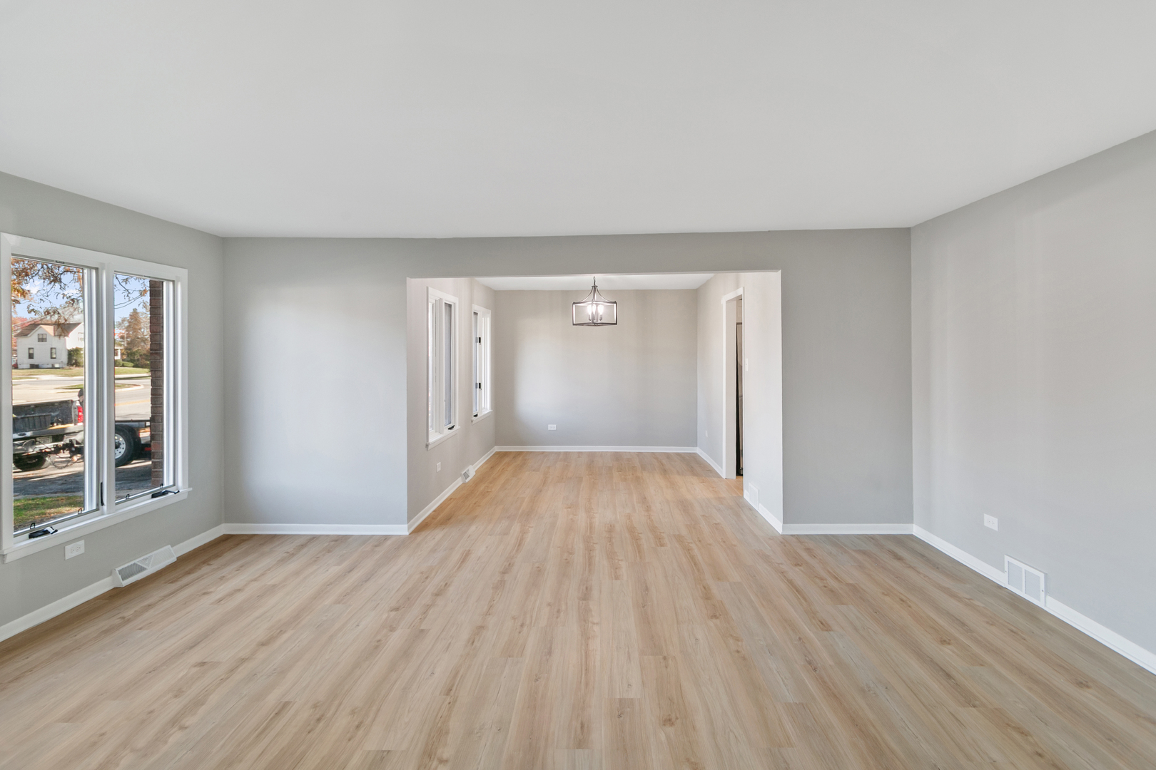 17001 Kimbark Avenue, South Holland, IL 60473