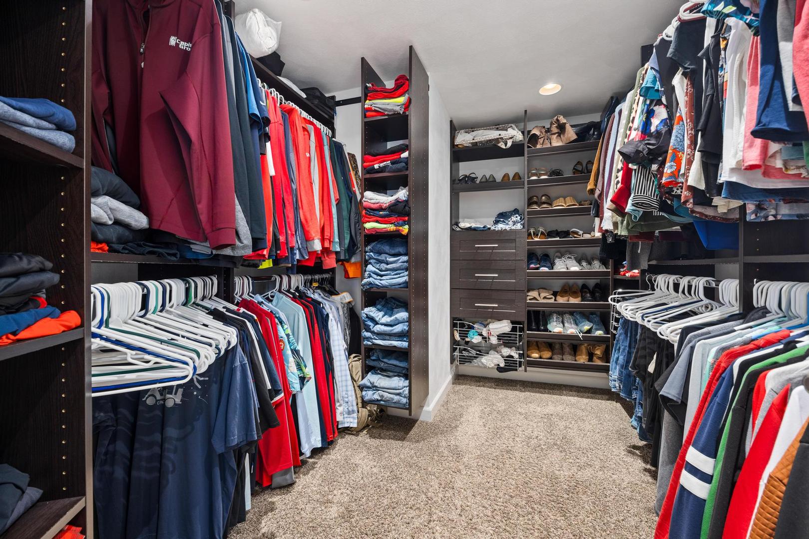 15945 Gresham Road, Mackinaw, IL 61755