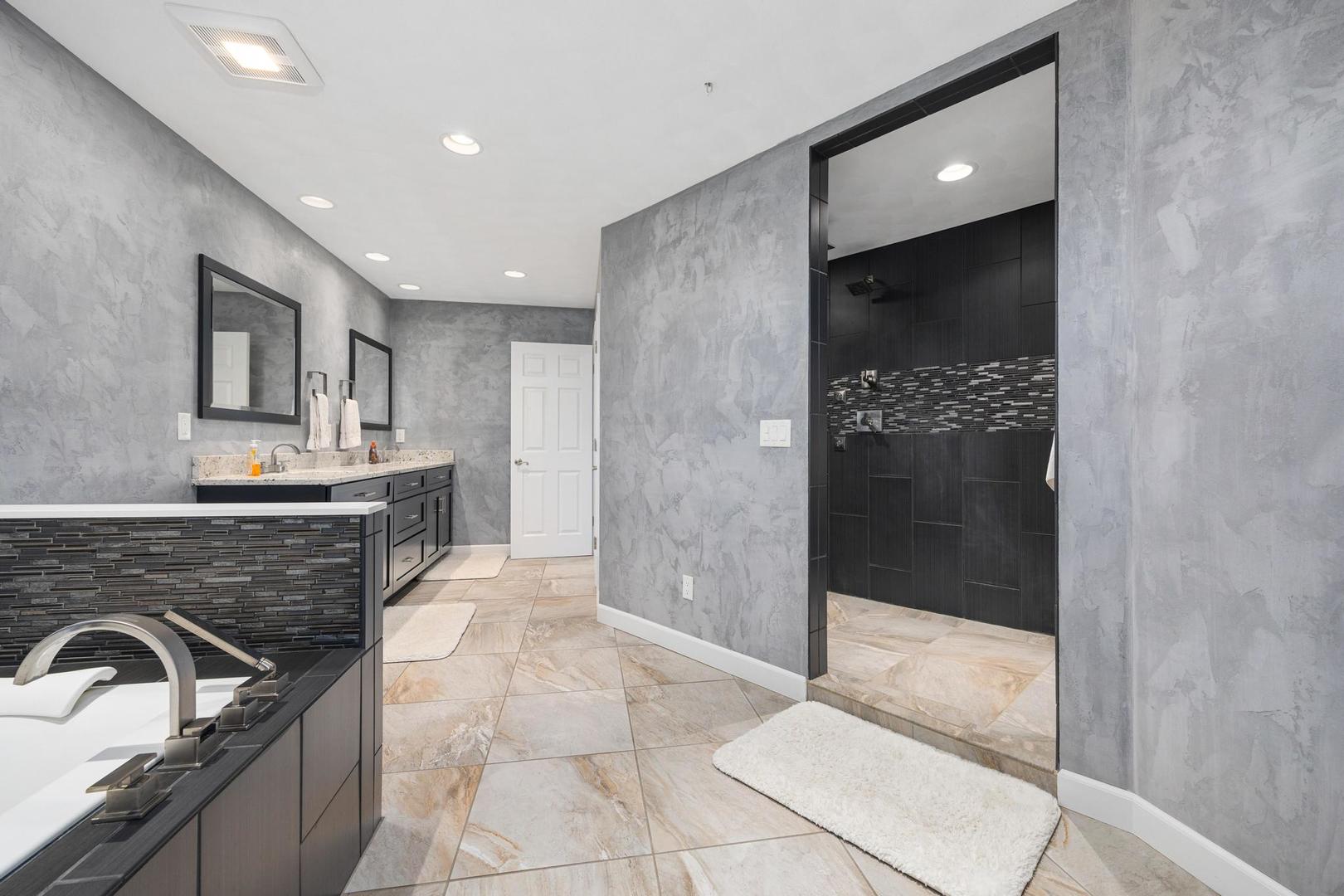 15945 Gresham Road, Mackinaw, IL 61755