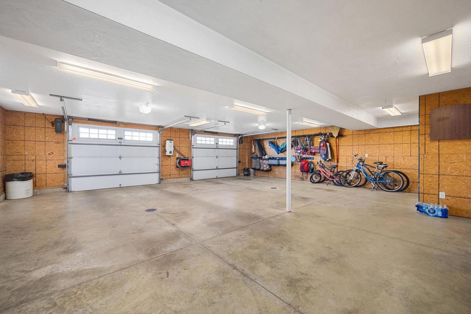 15945 Gresham Road, Mackinaw, IL 61755