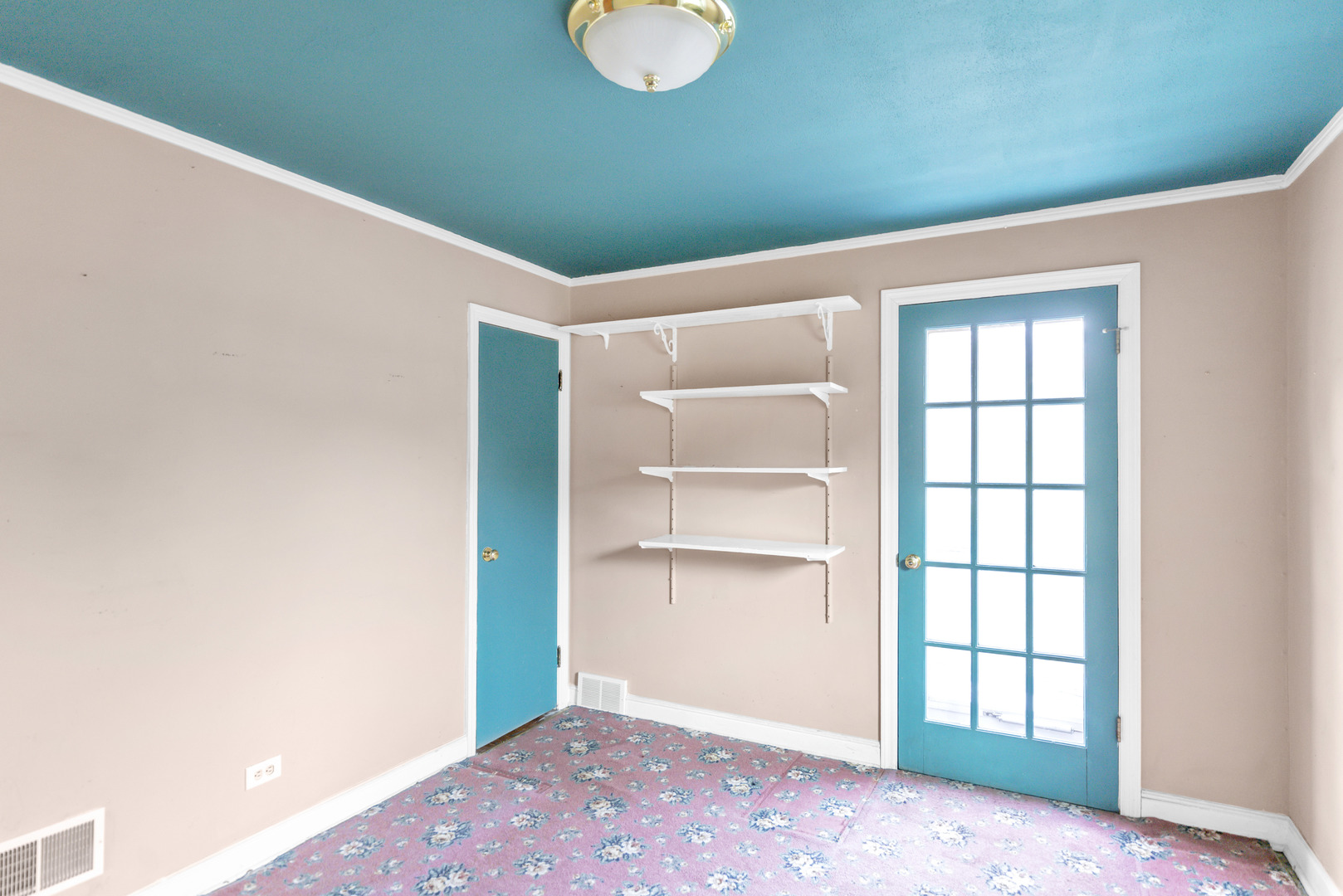 1623 Sawyer Avenue, Glen Ellyn, IL 60137