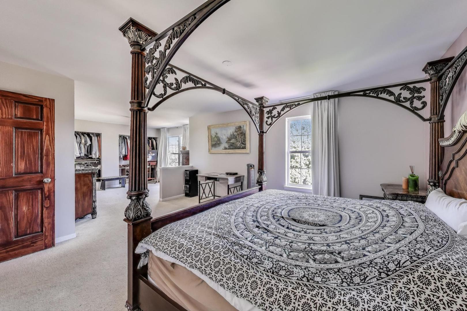 345 W Asbury Drive, Round Lake, IL 60073