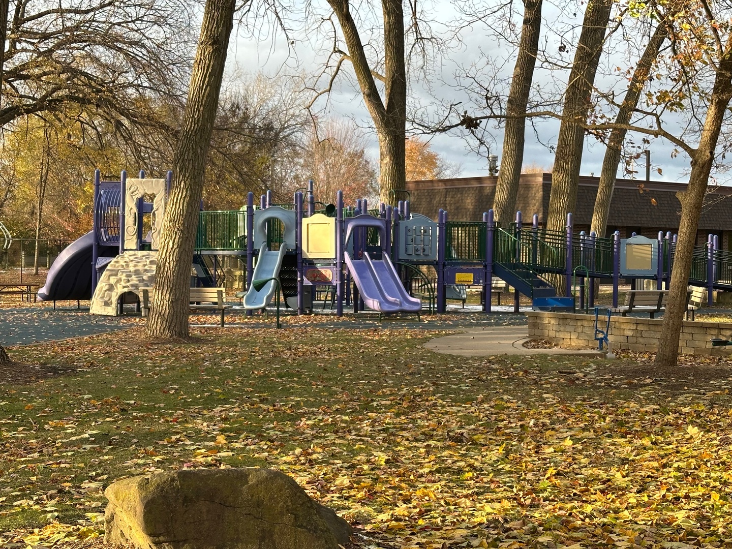 38 Ashlawn Avenue, Oswego, IL 60543