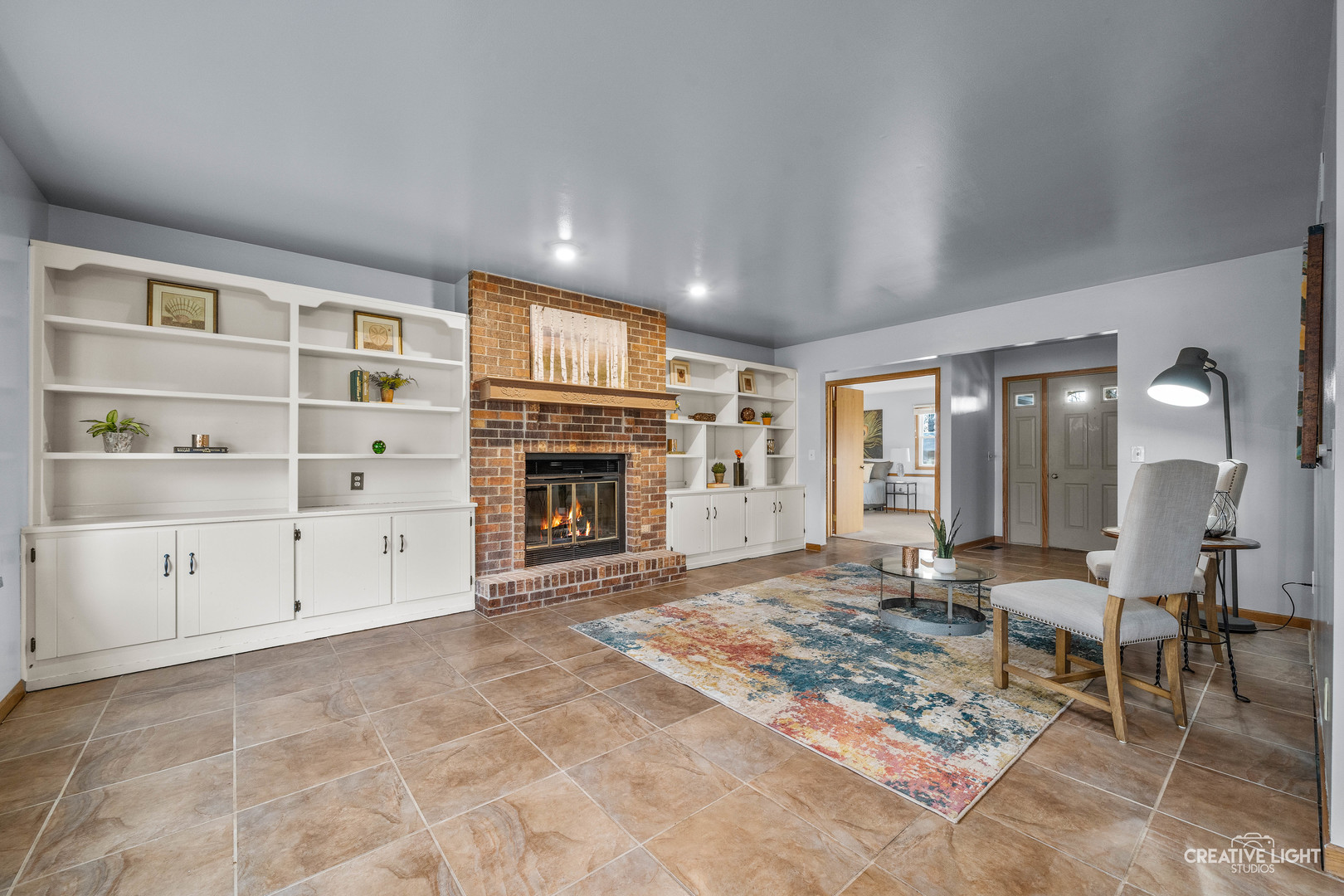 38 Ashlawn Avenue, Oswego, IL 60543