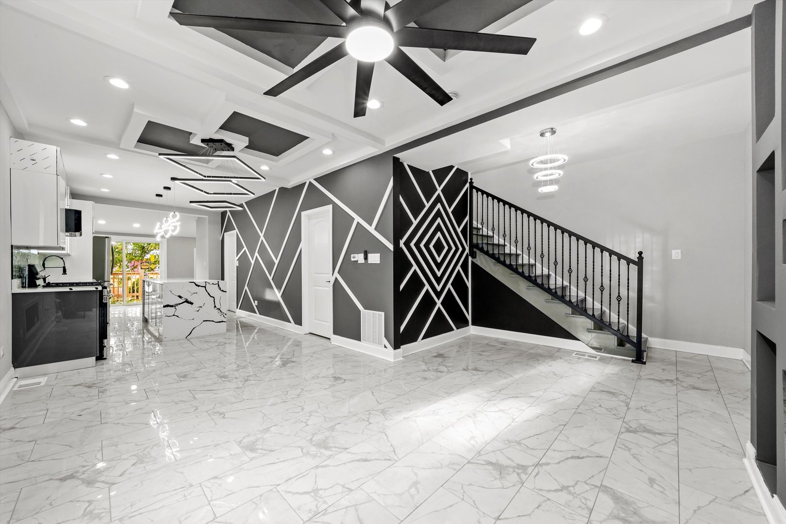 7918 S Anthony Avenue, Chicago, IL 60619