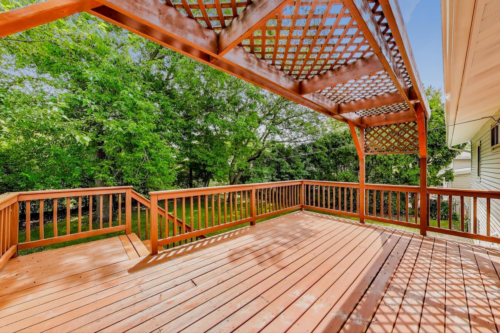 6915 Hawthorne Lane, Hanover Park, IL 60133