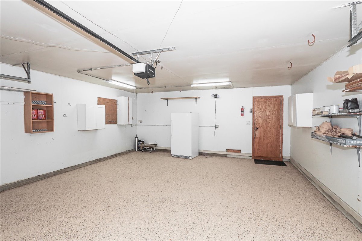 760 Longford Drive, Roselle, IL 60172