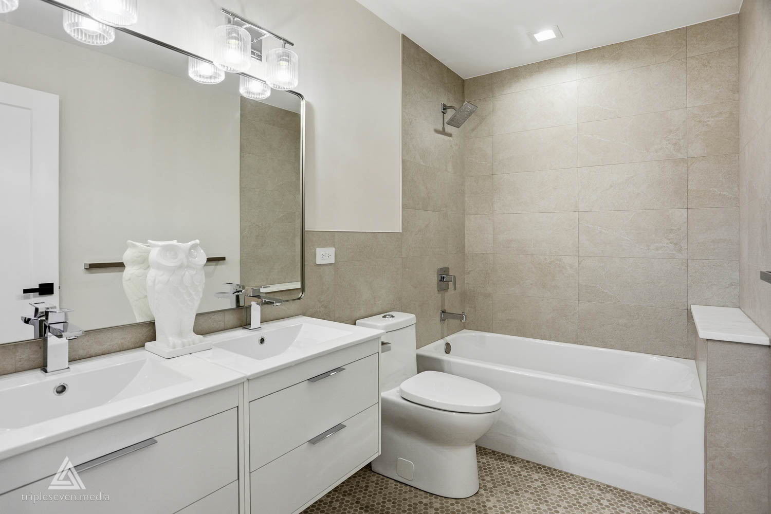 500 N Fairview Avenue, Mount Prospect, IL 60056