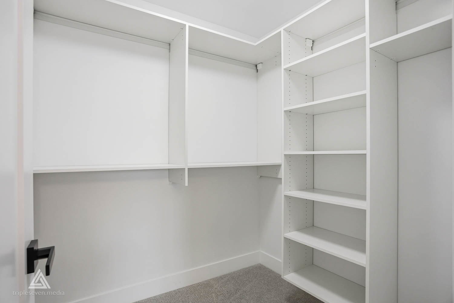 500 N Fairview Avenue, Mount Prospect, IL 60056