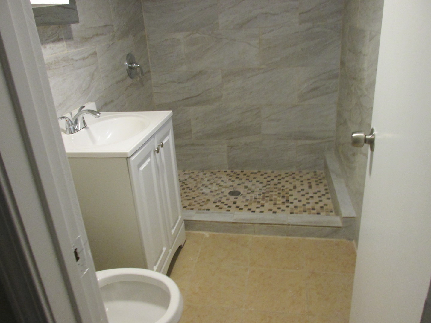 North Chicago, IL 60064