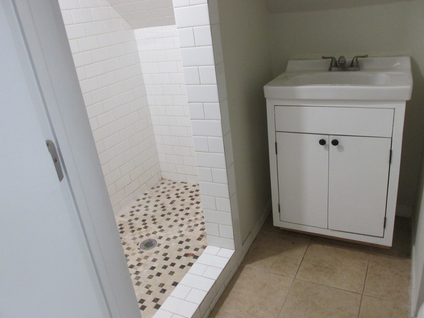 North Chicago, IL 60064