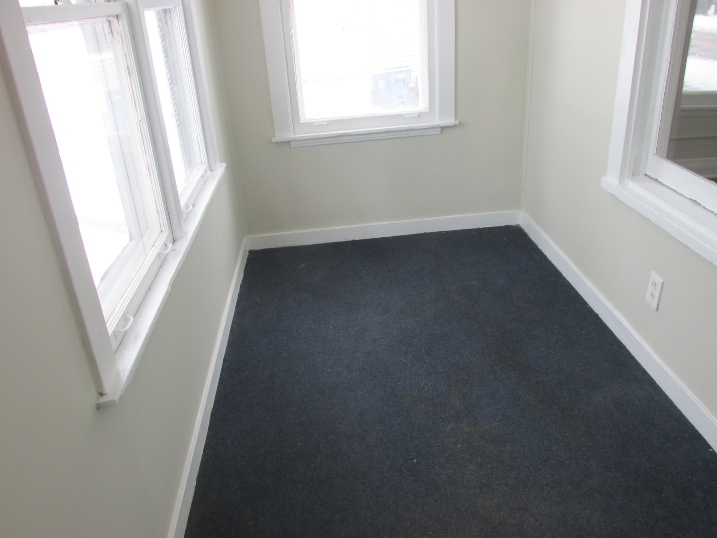 North Chicago, IL 60064