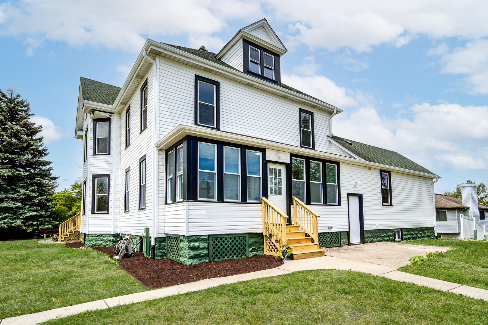 18445 Kedzie Avenue, Homewood, IL 60430