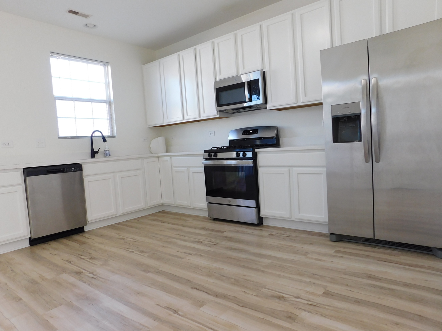 3748 Bailey Road #3748, Yorkville, IL 60560